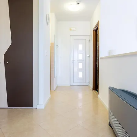 Keti Pool & Wellness * 斯普利特卡