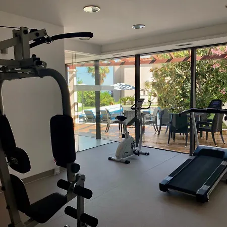 Keti Pool & Wellness * 斯普利特卡