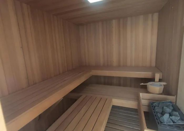 Keti Pool & Wellness Сплитска