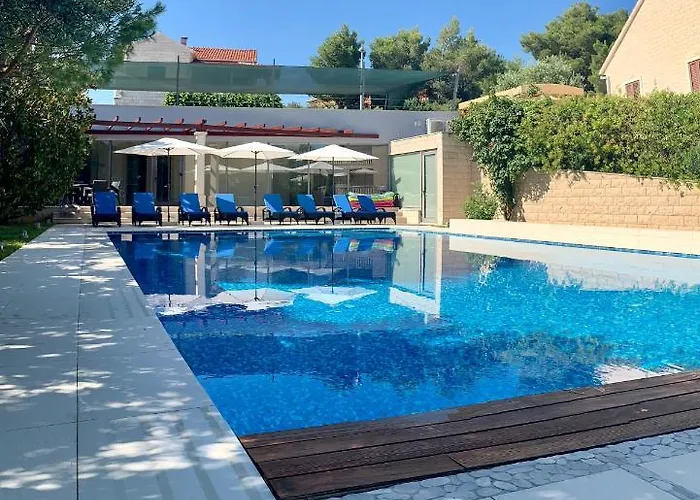 Апартаменты Keti Pool & Wellness Сплитска