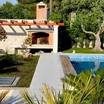 Keti Pool & Wellness