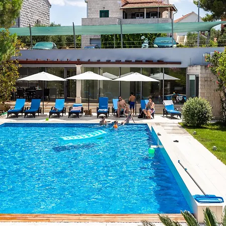 Apartment Keti Pool & Wellness