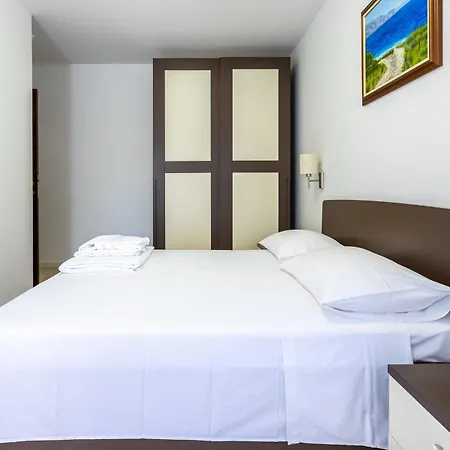 Apartment Keti Pool & Wellness *