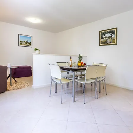 Apartment Keti Pool & Wellness *
