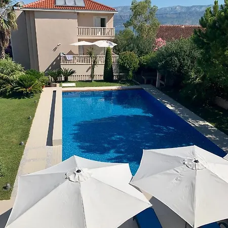 Apartment Keti Pool & Wellness Splitska