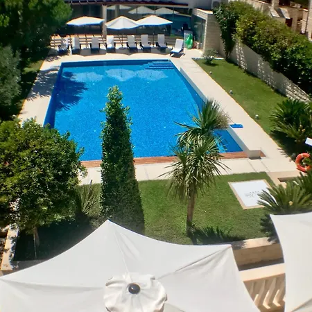 Keti Pool & Wellness Apartman Splitska