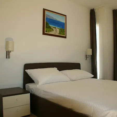Daire Keti Pool & Wellness Splitska