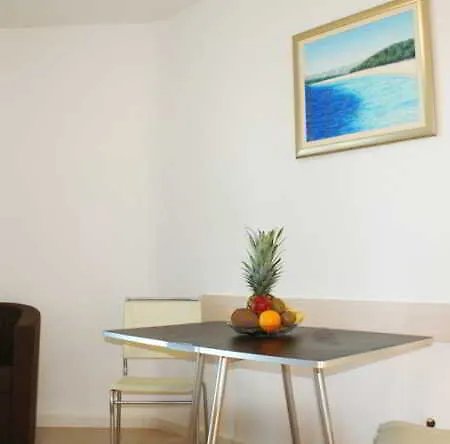 Apartman Keti Pool & Wellness *