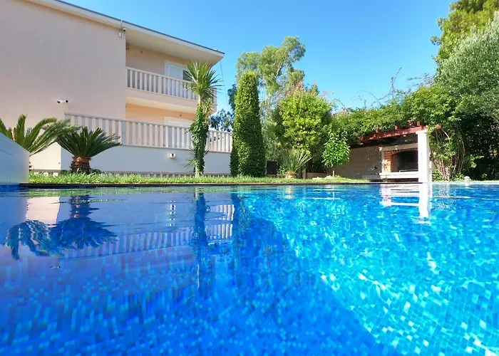 Daire Keti Pool & Wellness