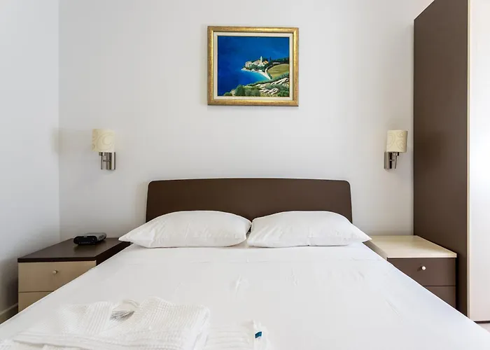 Keti Pool & Wellness Daire Splitska