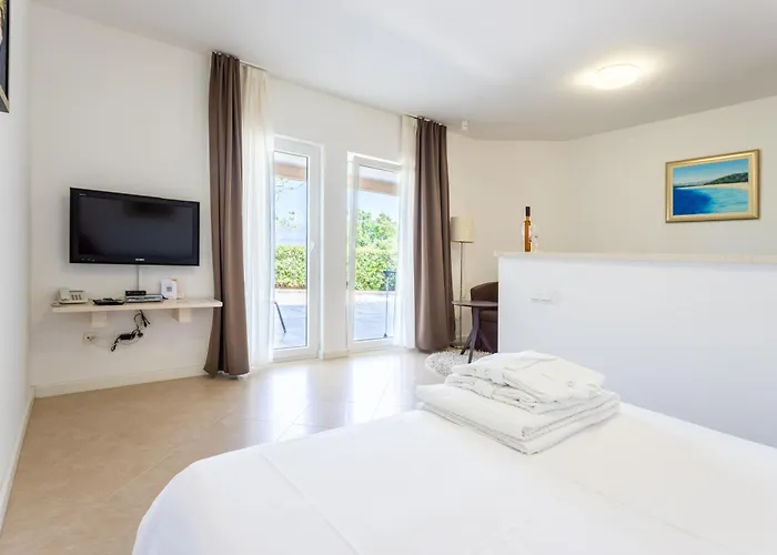 Daire Keti Pool & Wellness Splitska