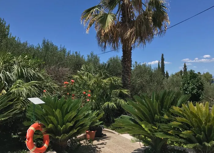 Keti Pool & Wellness Daire Splitska