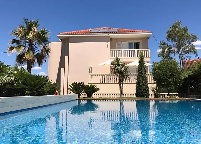 Keti Pool & Wellness Daire