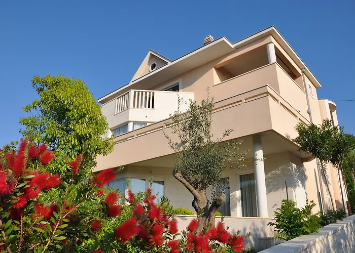 Keti Pool & Wellness * Splitska